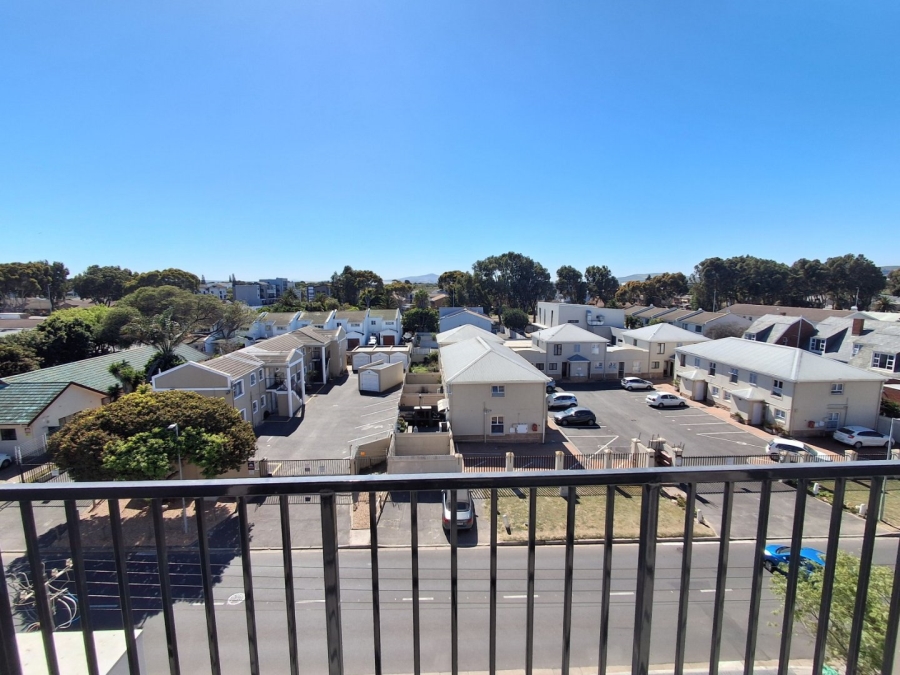 2 Bedroom Property for Sale in Table View Western Cape